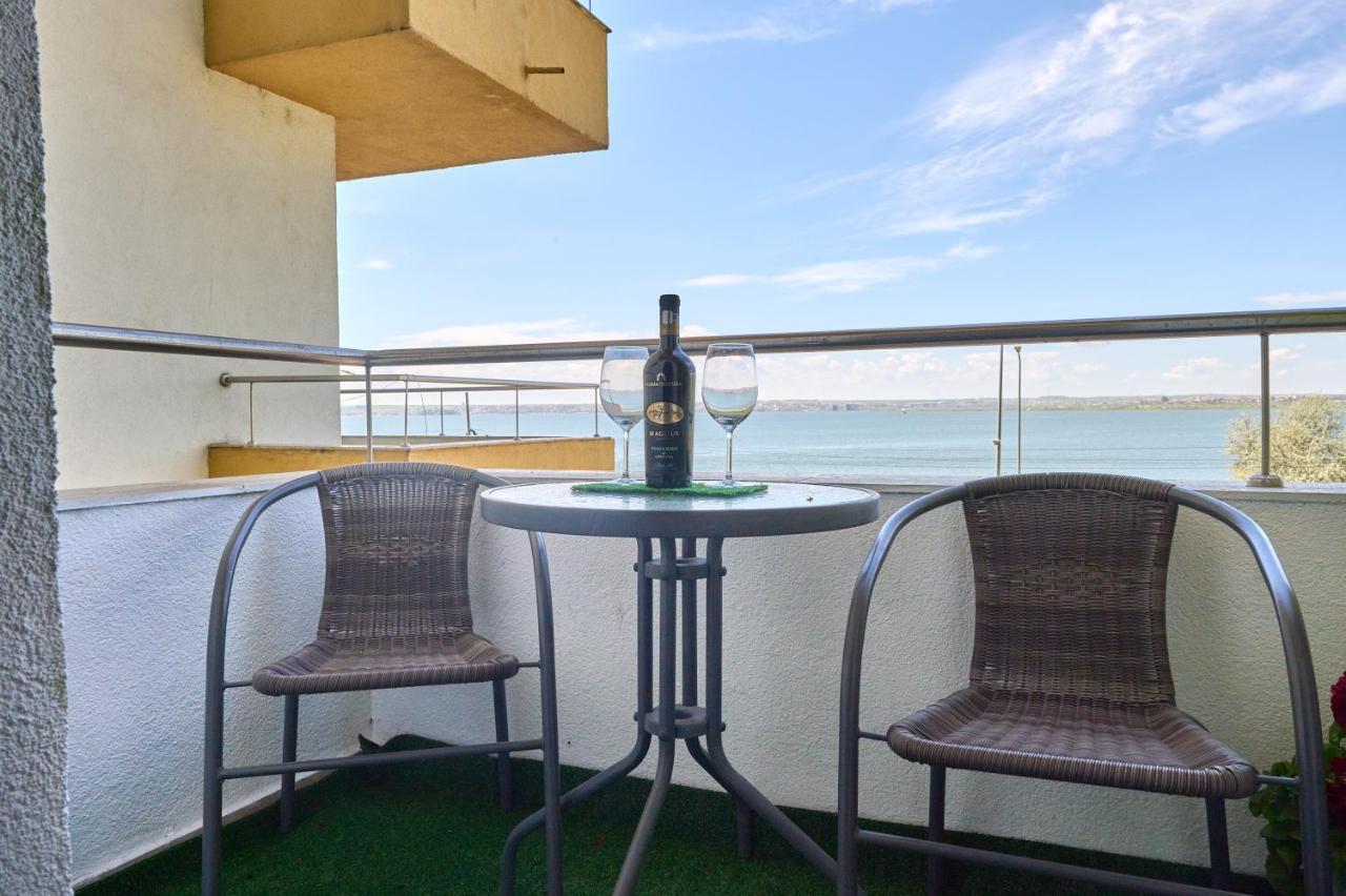 Alina Lake View Apartment Mamaia Exterior foto